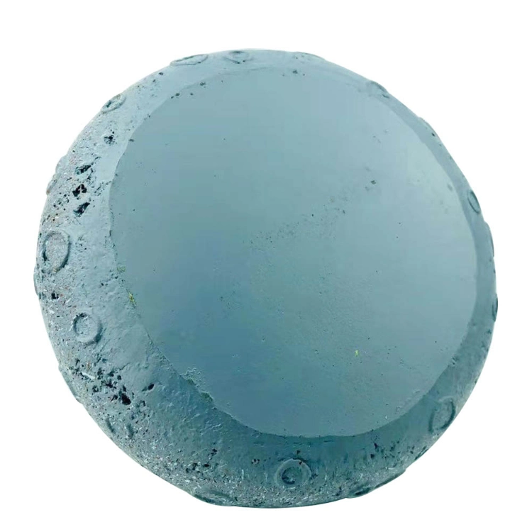 New Arrive Functional Living Room Decor Resin Astronaut Ashtray Decoration Ornaments with Lid