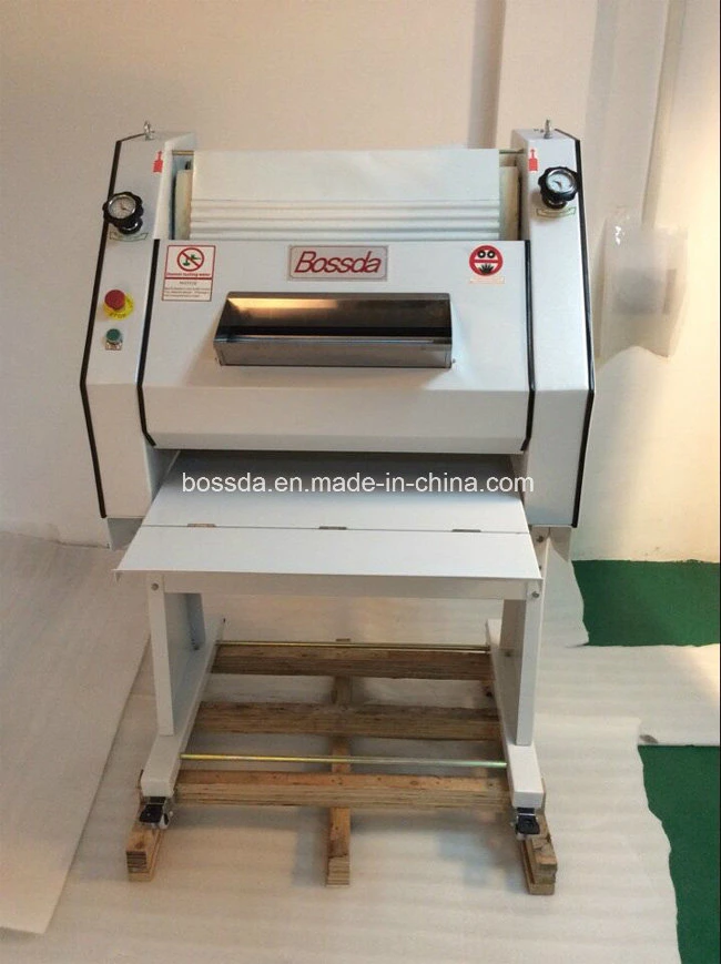 Engineers Available to Service Restaurant Equipment French Bread Moulder for Moulding Baguette