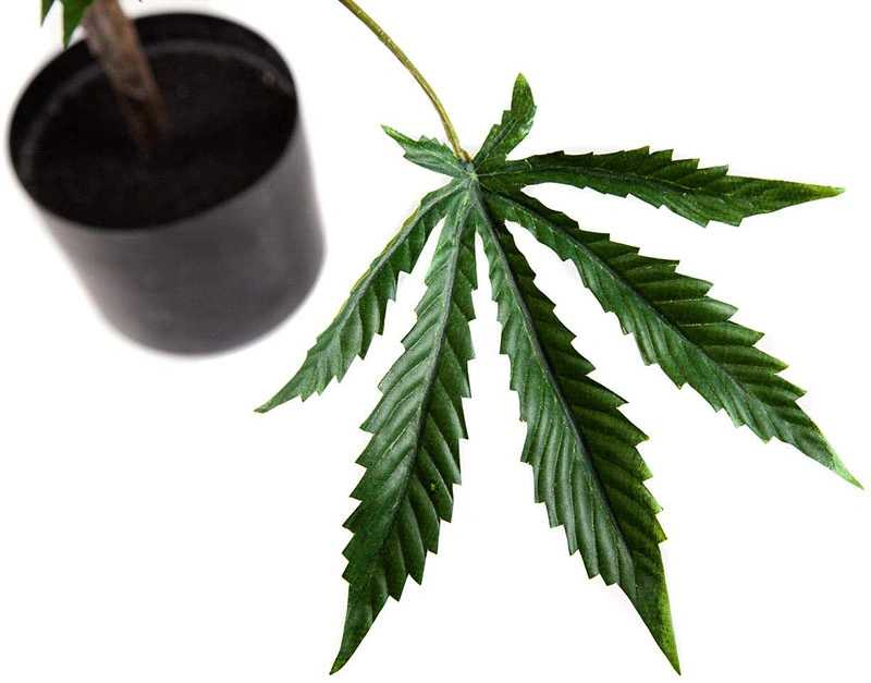 Home Garden Decorative Artificial Weed Plant/ Cannabis Plant with Plastic Pot