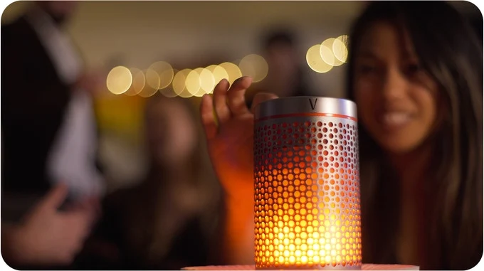 Hi Fi Sound Quality Flame LED Mini Portable Wireless Bluetooth MP3 USB Mini Digital Speaker