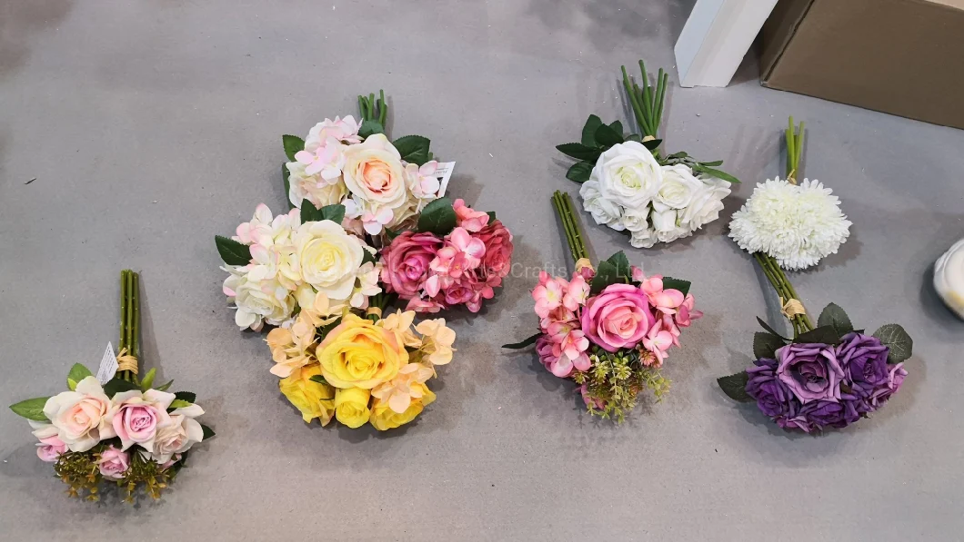 Beautiful Wholesale Silk Artificial Sunflower Bouquet for Home Wedding Decoration
