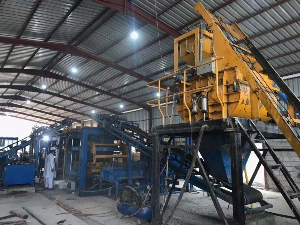 Model Qt12-15 Big Scale Fly Ash Concrete Hollow Paving Brick Manufacturing Conrete Brick Making Machine