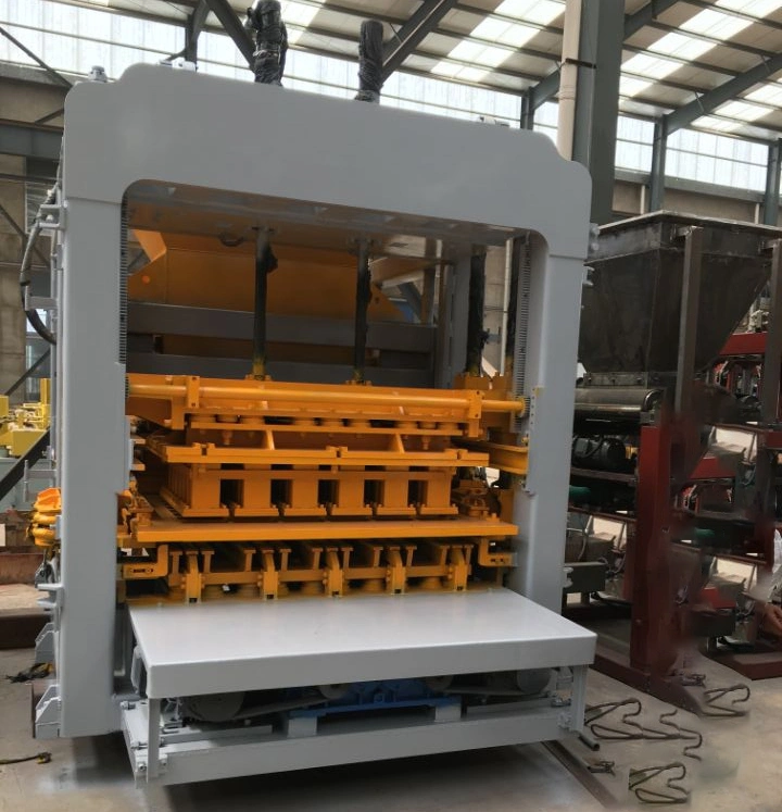 Model Qtf12-15 Big Scale Fly Ash Concrete Hollow Paving Brick Manufacturing Conrete Brick Making Machine.