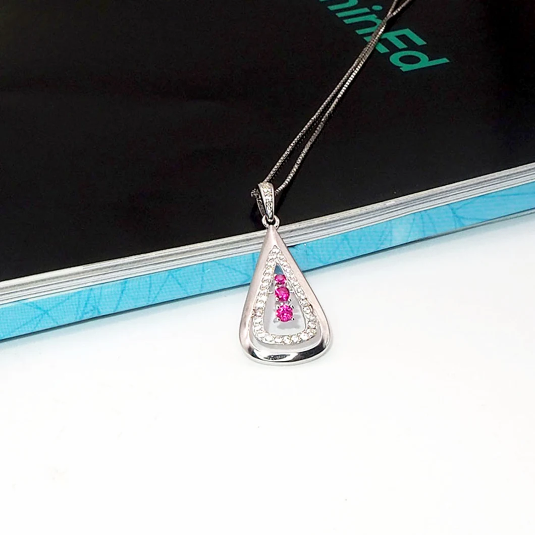 Wholesale Jewellery CZ Charm Pendants Triangle Shape Pendants Jewelry Accessories