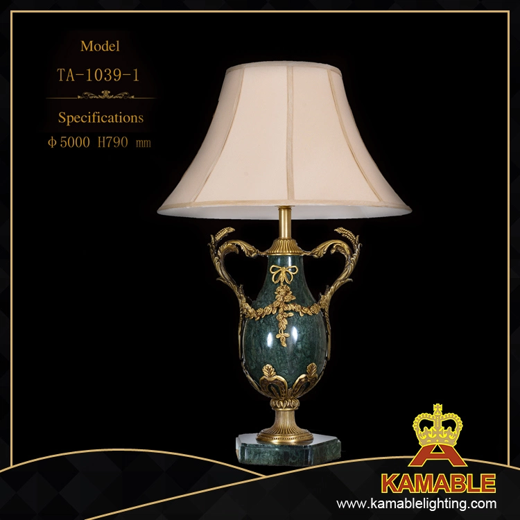 Classical Decorative Fabric Shade Ceramic Table Lamp (TA-1039-1)