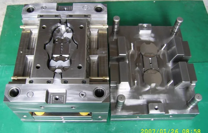 Precision Plastic Structural Parts Injection Mold for Consumer Electronics