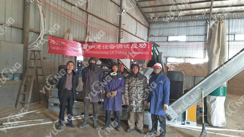 Three Roller Driven Wood Sawdust Pellet Press Machine with Ce