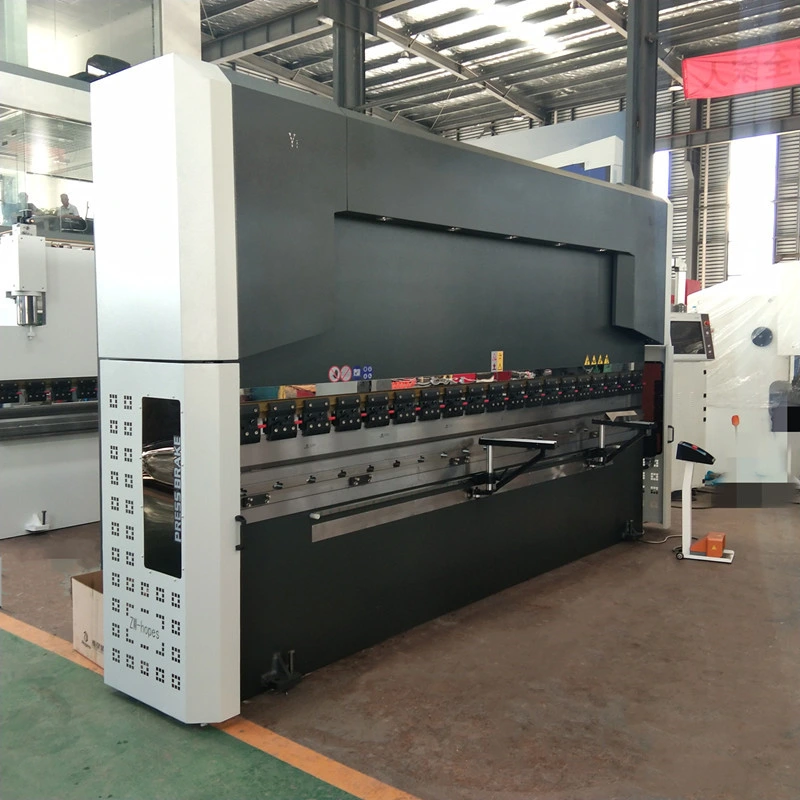 CNC Heavy Duty Press Brake with Servo Motor Bending Machine with Da66t 3+1 Axis