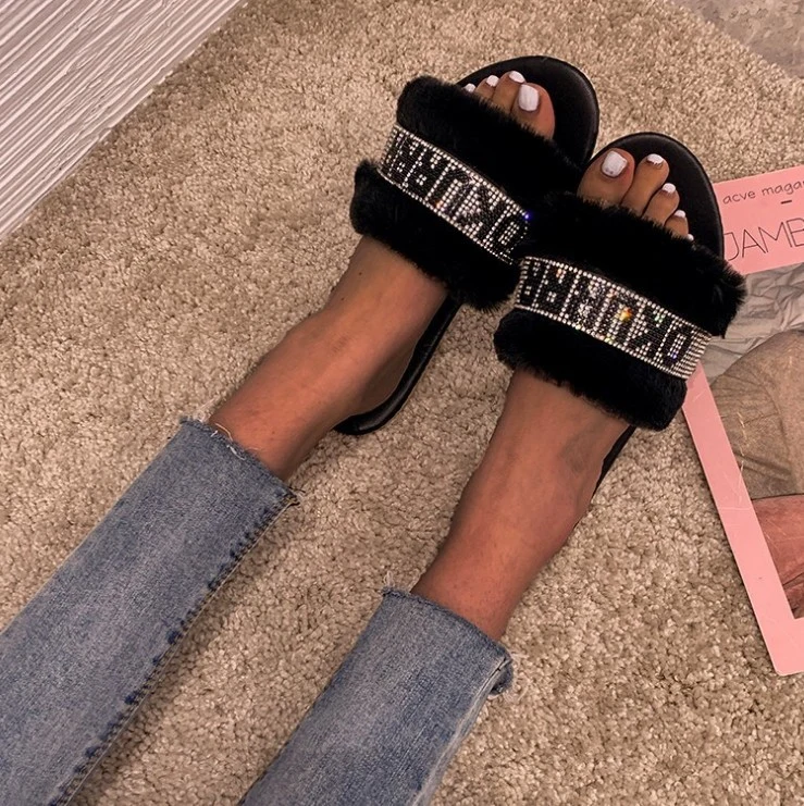 Drop Shipping Fur Slides Sandals, Wholesale Barbie Tingz Pink Bling Fur Slippers for Women and Ladies