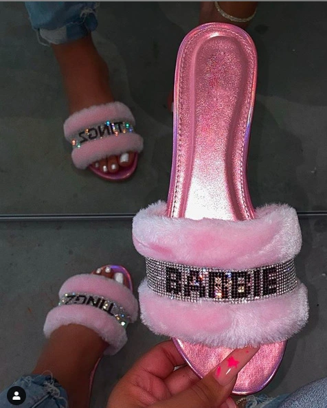 Drop Shipping Fur Slides Sandals, Wholesale Barbie Tingz Pink Bling Fur Slippers for Women and Ladies