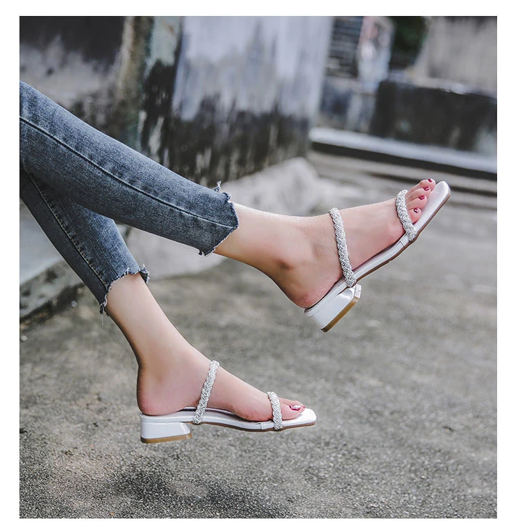 Sandals and Slippers Female 2020 Summer Fashion Lady Shoes Women Slippers with Thick Rhinestone Woven Belt