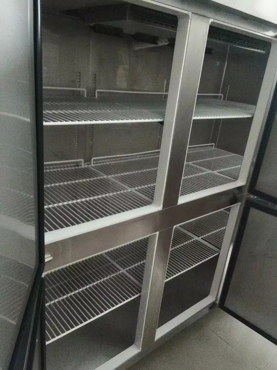 Stainless Steel Style 4 Doors Freezers/ Chillers Refrigerator Equipment