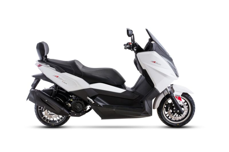 Maxi Sportive Scooter Caesar T10-125cc/150cc/300cc