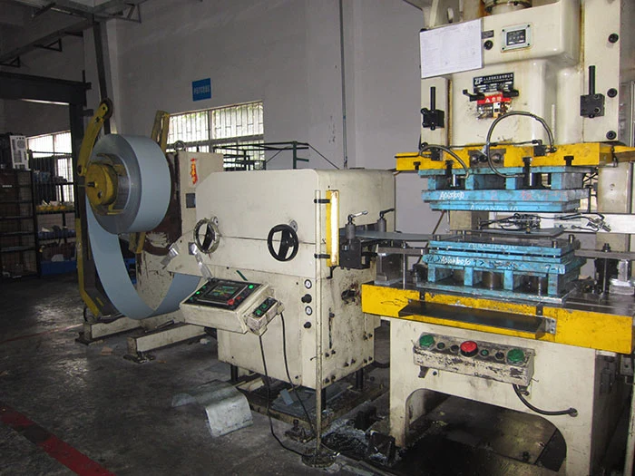 Automation Machine Nc Servo Straightener Feeder and Uncoiler Using in Automobile Mould and Feeding Line