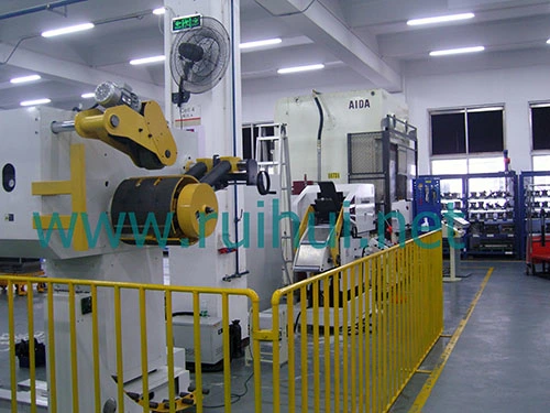 Automation Machine 3 in 1 Straightener Feeder with Nc Servo Feeder Help to Making Car Parts