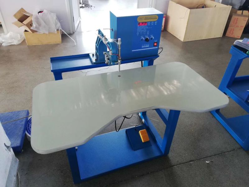 Semi Automatic Mask Making Machine in China