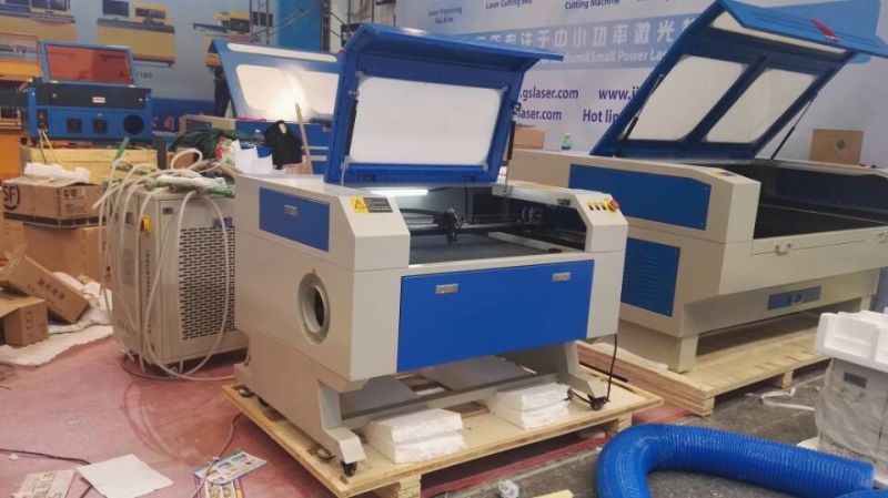 Automatic Cutting Machine Used for Fabric/Cloth/Shoes