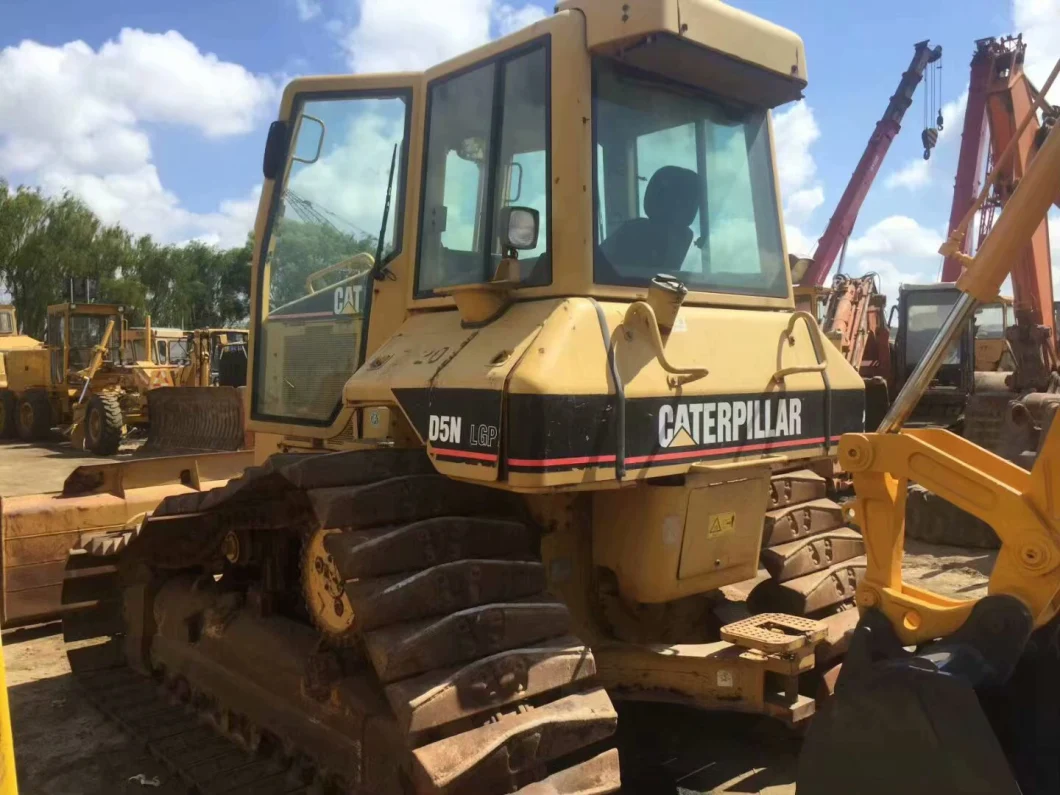 Lowest Price with High Quality Best Sale Used Cat D5n Crawler Bulldozer in Shanghai