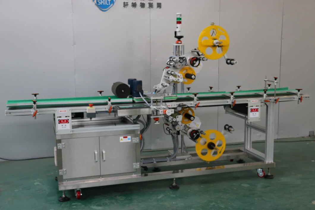 Automatic Bottom Surface Label Applicator for Bottle Cans