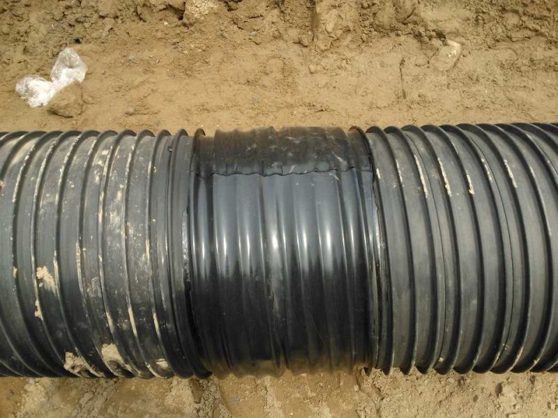 Hot Convergent Band for Stormwater and Wastewater Pipes