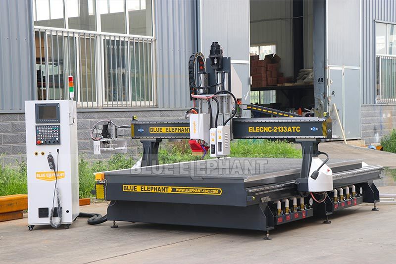 New Design Big Wood CNC Router with Auto Tool Changer for Door Manufacturer