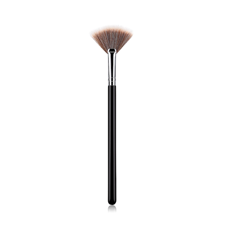 Strobing Fan Brush Makeup Brush Soft Dense Cruelty-Free Fanned Brush