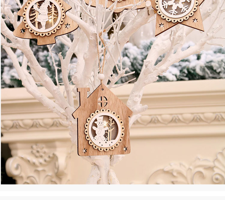 2021 New Products Log Painted Luminous Wooden Ornaments Pendants Christmas Decorations Christmas Scene Gifts