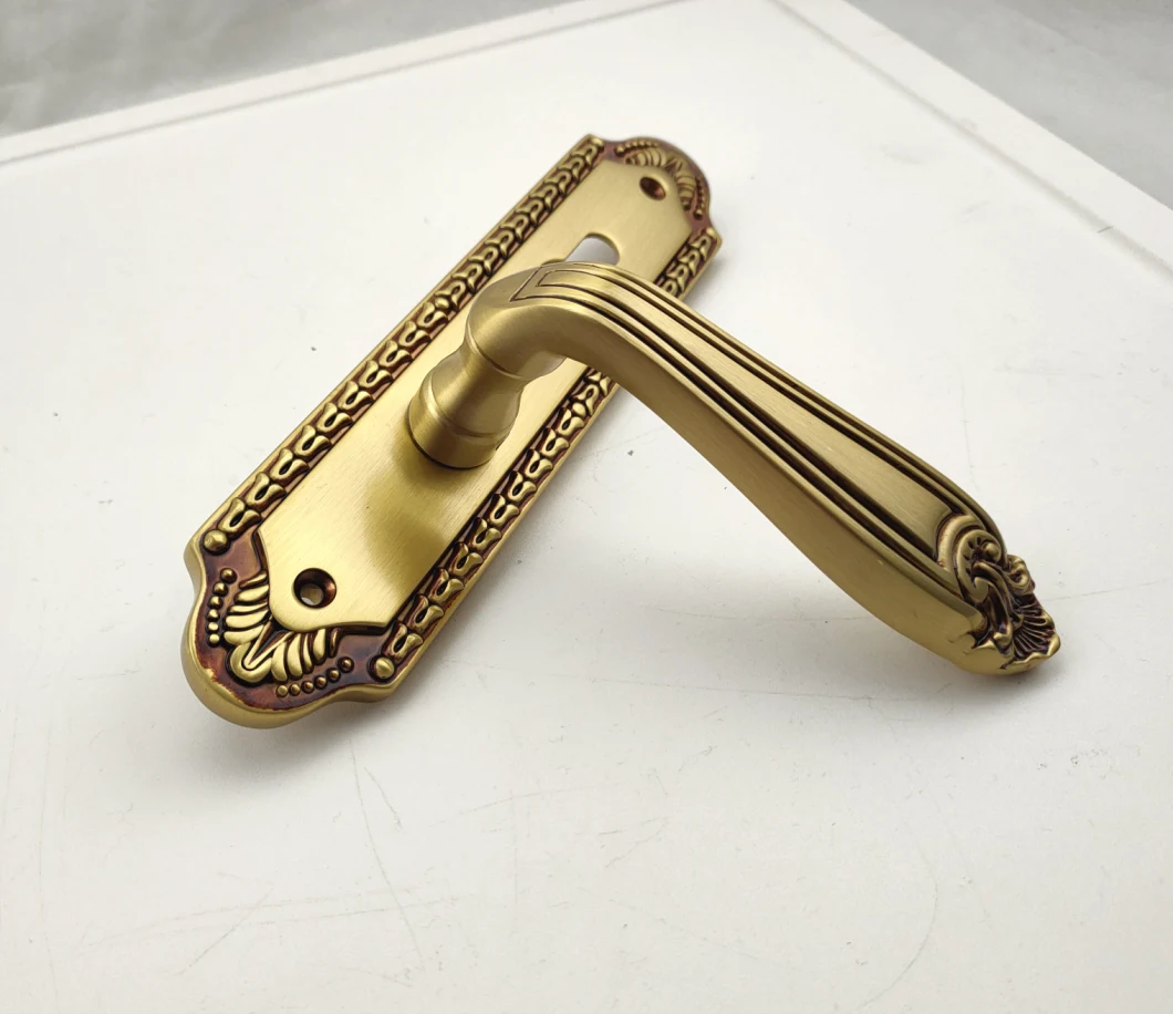 Simple Design Luxury Antique Brass Door Handle Lock (9696)