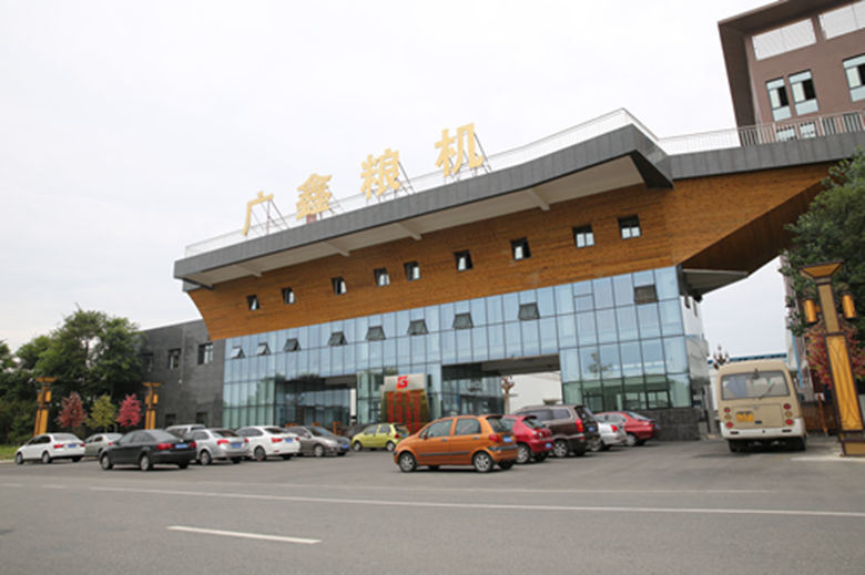 Energy Saving Small Oil Refinery Palm Oil Process Machinery Edible Oil Refining Machine