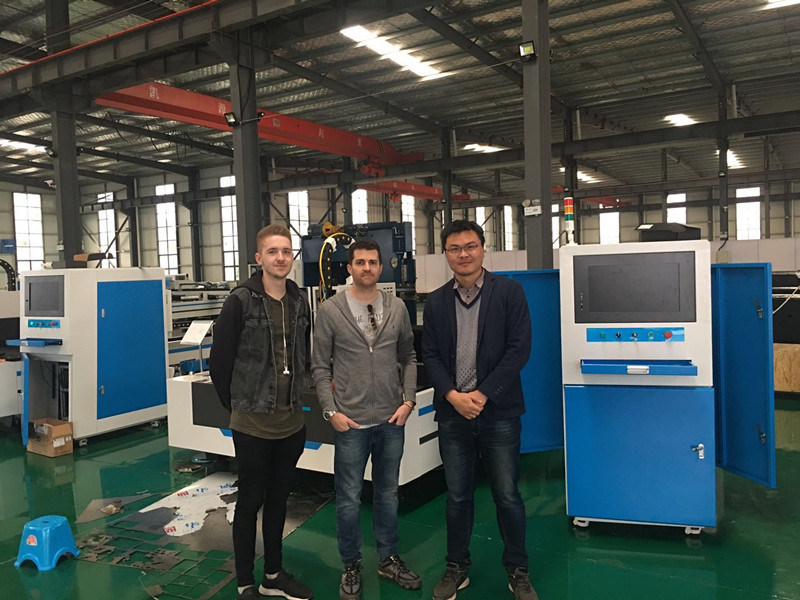 Carbon Steel Metal Cutting 1000W Fiber Laser Cutting Machine