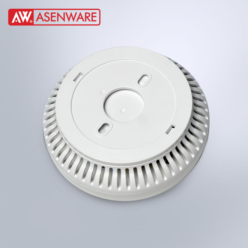 Intelligent 9volts Battery Operated Smoke Detector for Home Using