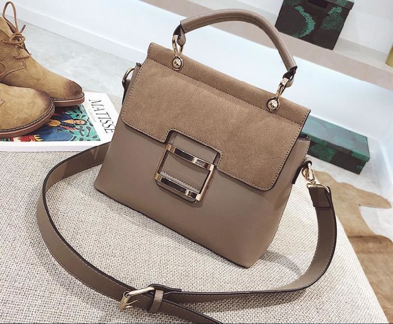 Bowling Bag Safari Bag Messenger Bag Field Bag Battle Bag Computer Bag Barrel Bag Sports Duffel Bag Weekender Dopp Kit Wash Bag Security Pouch Satchel Handbag