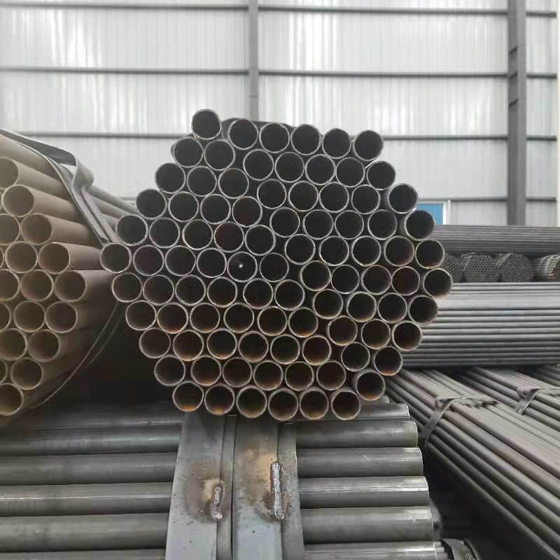 Hot Rolled Cold Rolling Black Painting Galvanzied ERW Steel Black Pipes