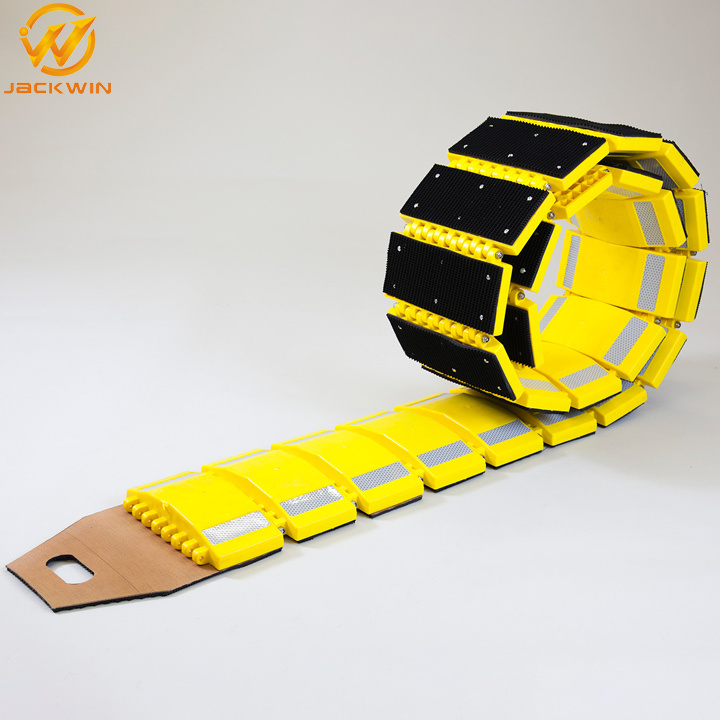 Yellow Plastic Speed Bump / Speed Hump Bump / Temporary Speed Bump / Speed Bump Plastic