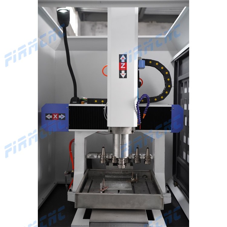 Whole Cover Atc Tool Changer CNC Router Metal Moulding Engraving Machine