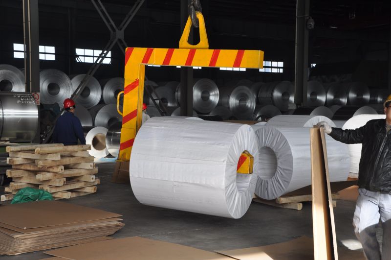 Factory Factory Food Grade Aluminium/Aluminum Foil Household Roll for Food Package