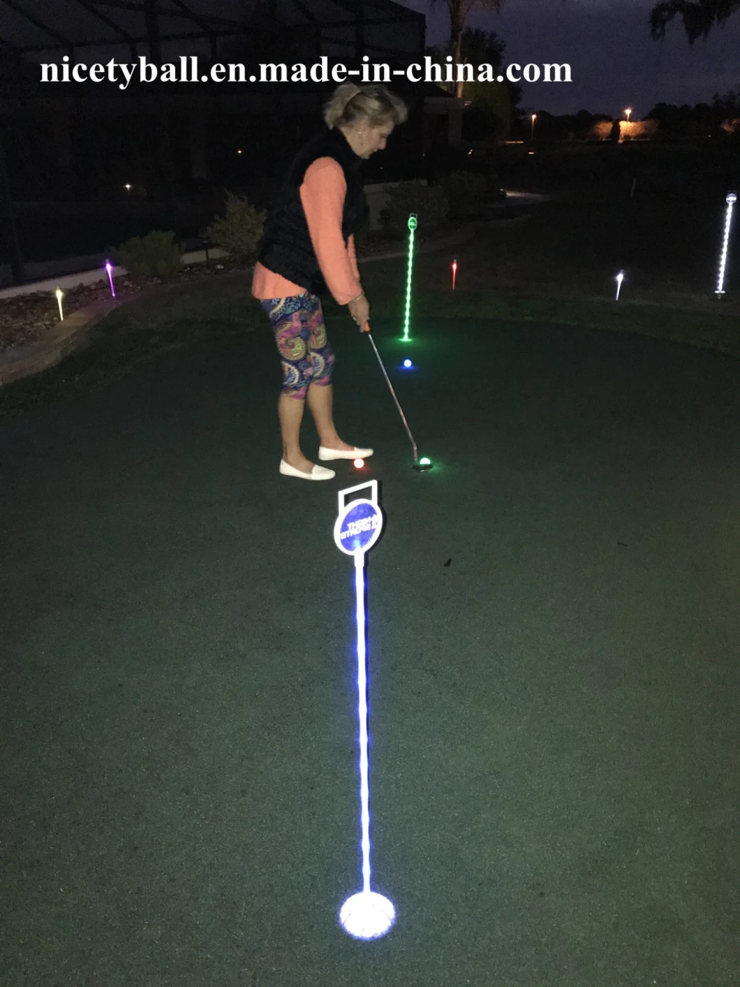 Golf Backyard Set Pitch & Putt Light-up 7 Color Rechargeable LED Flags