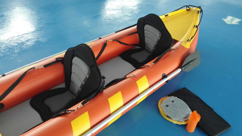 Light and Foldable Inflatable PVC Kayak for 2 Persons