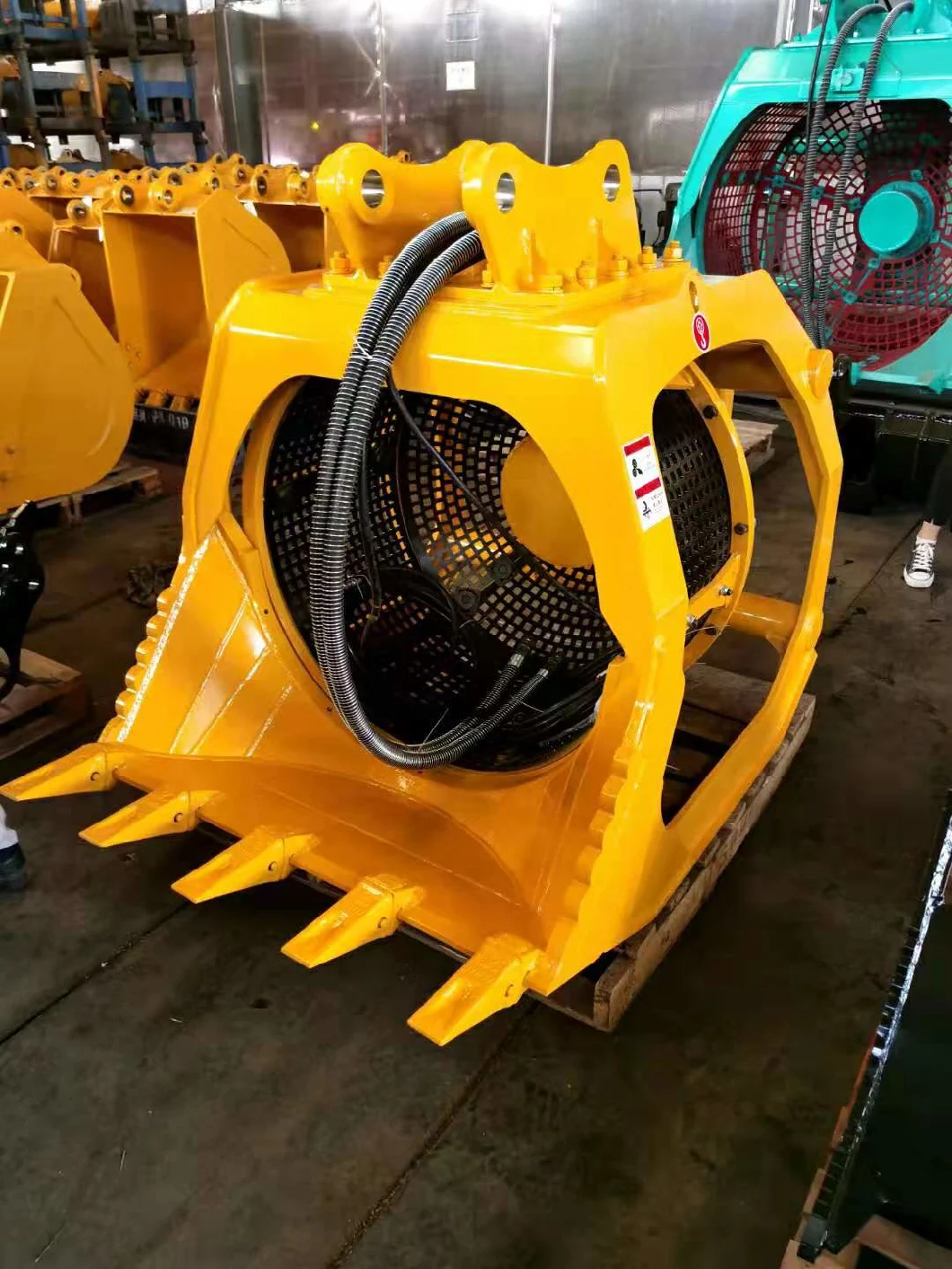 20 Tons Excavator Rotating Screener/Sieving/Mesh Screening Bucket