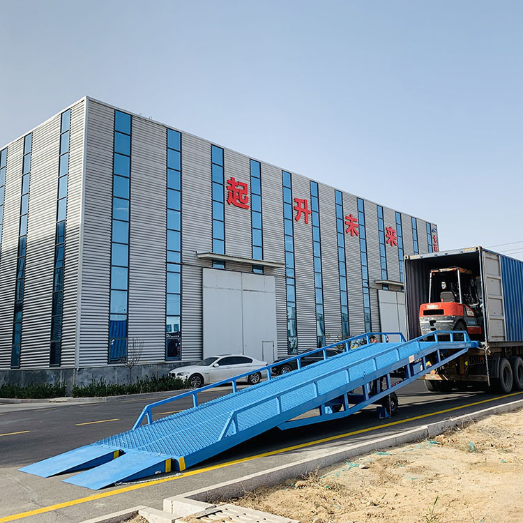Mobile Adjustable Truck Vehicle Loading Ramp Unloading Forklift Dock Ramp