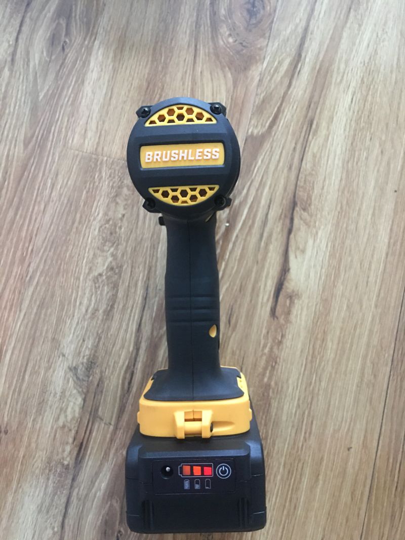 Professional 18V / 20V Cordless Brushless Impact Wrench 350 Nm Beat Dewalt