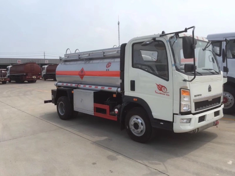 Sinotruk HOWO Light 5000liters 10000liters Transport Oil Tankers Truck for Sale