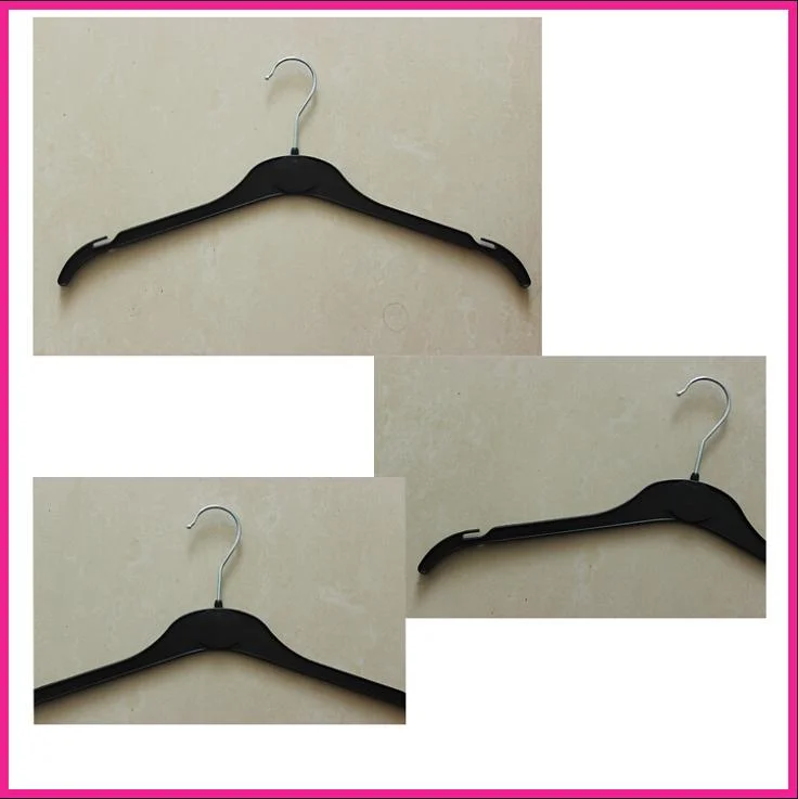 Laundry Plastic Hanger with Metal Hook for Clothes (42cm)