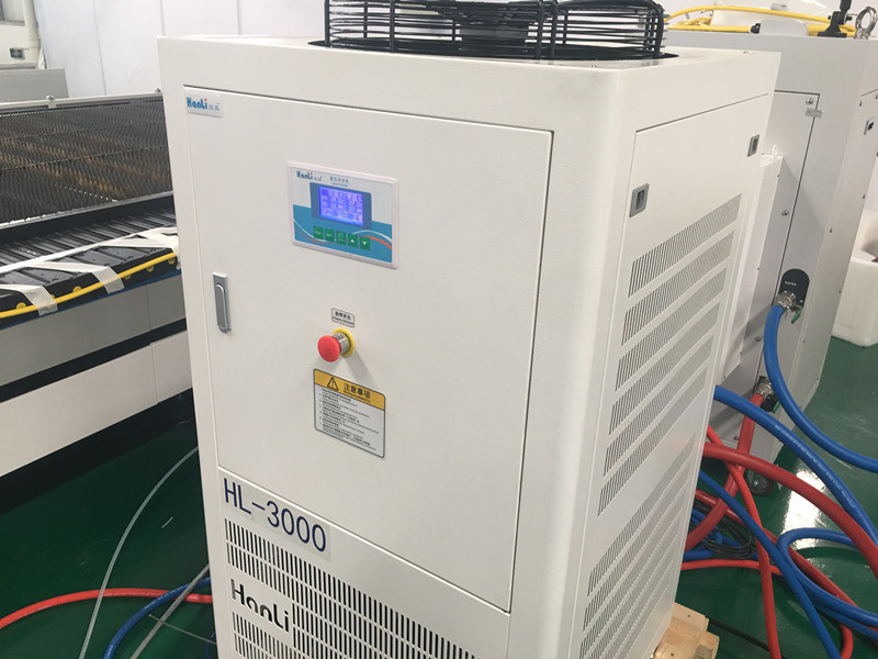 1000W~3000W China Raycus Ipg Single Bed Open Flat Bed Metal CNC Fiber Metal Laser Cutting