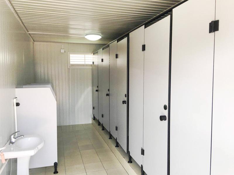 Practical Flat Pack Prefabricated 20FT Container House Toilet In Burundi