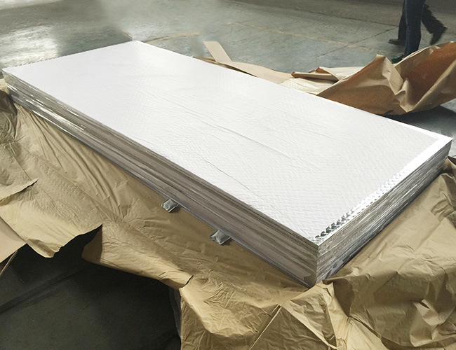 Buy Tread Plate 5052 Aluminum Sheets with PVC