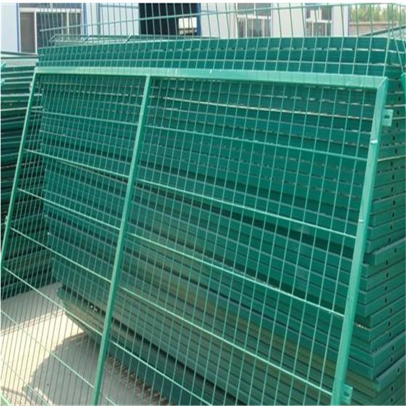 Black Welded Wire Fence Mesh Panel Farm Wire Mesh Fence Double Wire Fence