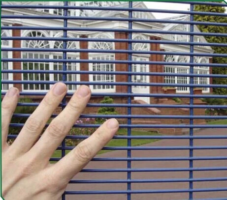 PVC Coated Wire Mesh Fence