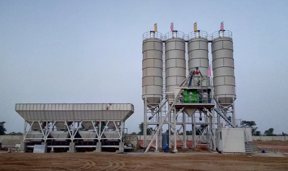 XCMG Hzs90 Project Concrete Batching Plant 90m3 Small Concrete Batching Plant Price