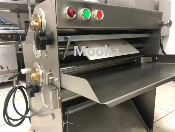 Commercial French Bread Making Machine Pizza Production Line Pressing Forming Dough Baguette Moulder Pizza Dough Pressing Machine